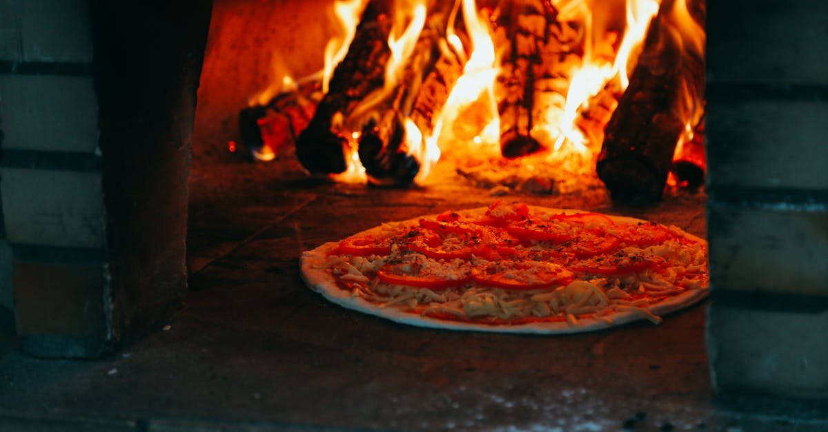 découvrez un monde de saveurs avec nos délicieuses pizzas artisanales. préparées avec des ingrédients frais et de qualité, chaque bouchée vous transporte en italie. que vous soyez amateur de classiques comme la margherita ou en quête d'originalité avec des combinaisons innovantes, trouvez votre pizza idéale parmi notre vaste choix.