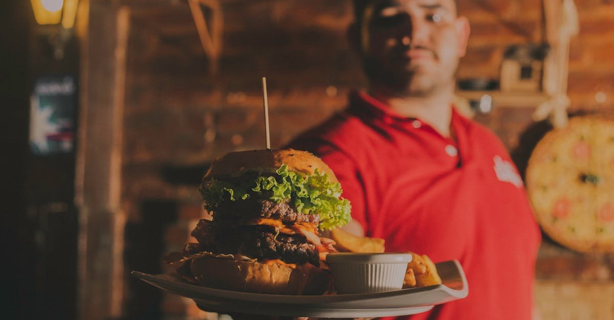 descubre nuestro restaurante, un lugar cálido donde se encuentran sabores auténticos y ambiente acogedor. disfruta de una cocina refinada preparada con ingredientes frescos y locales, mientras aprovechas un servicio atento. reserva tu mesa ahora y vive una experiencia gastronómica inolvidable.