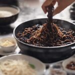 Comment to make the delicious recipe of Jajangmyeon?