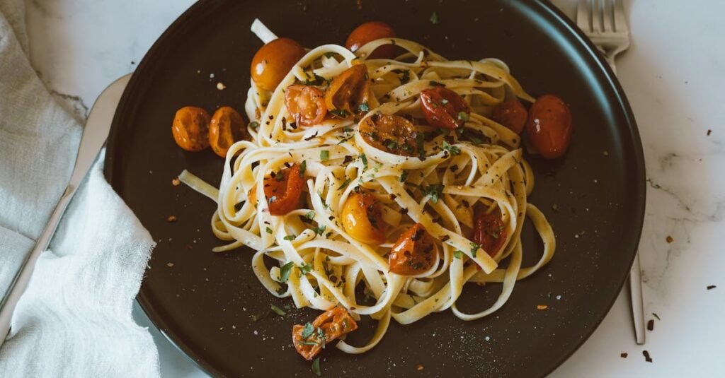 découvrez la richesse de la cuisine italienne, une harmonie de saveurs et d'ingrédients frais. de la pasta aux pizzas, explorez des recettes authentiques qui vous transporteront en italie, tout en célébrant la tradition culinaire et l'amour de la bonne nourriture.