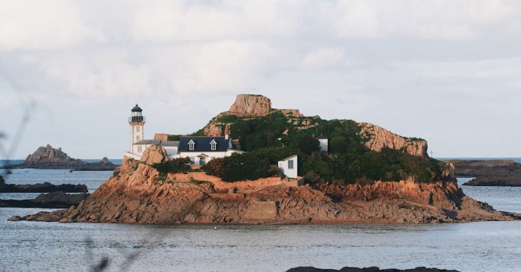 découvrez marseille, la cité phocéenne, riche en histoire et en culture. explorez ses quartiers animés, ses plages ensoleillées, et savourez une délicieuse bouillabaisse au cœur de cette métropole vibrante du sud de la france.