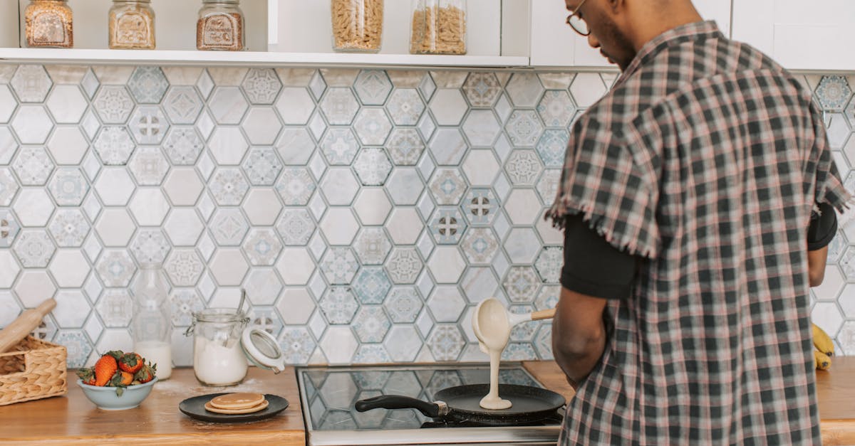 discover batch cooking, a revolutionary meal preparation method that allows you to save time in the kitchen while enjoying homemade dishes. learn how to organize your weekly meals, optimize your shopping, and reduce food waste with simple and delicious recipes.